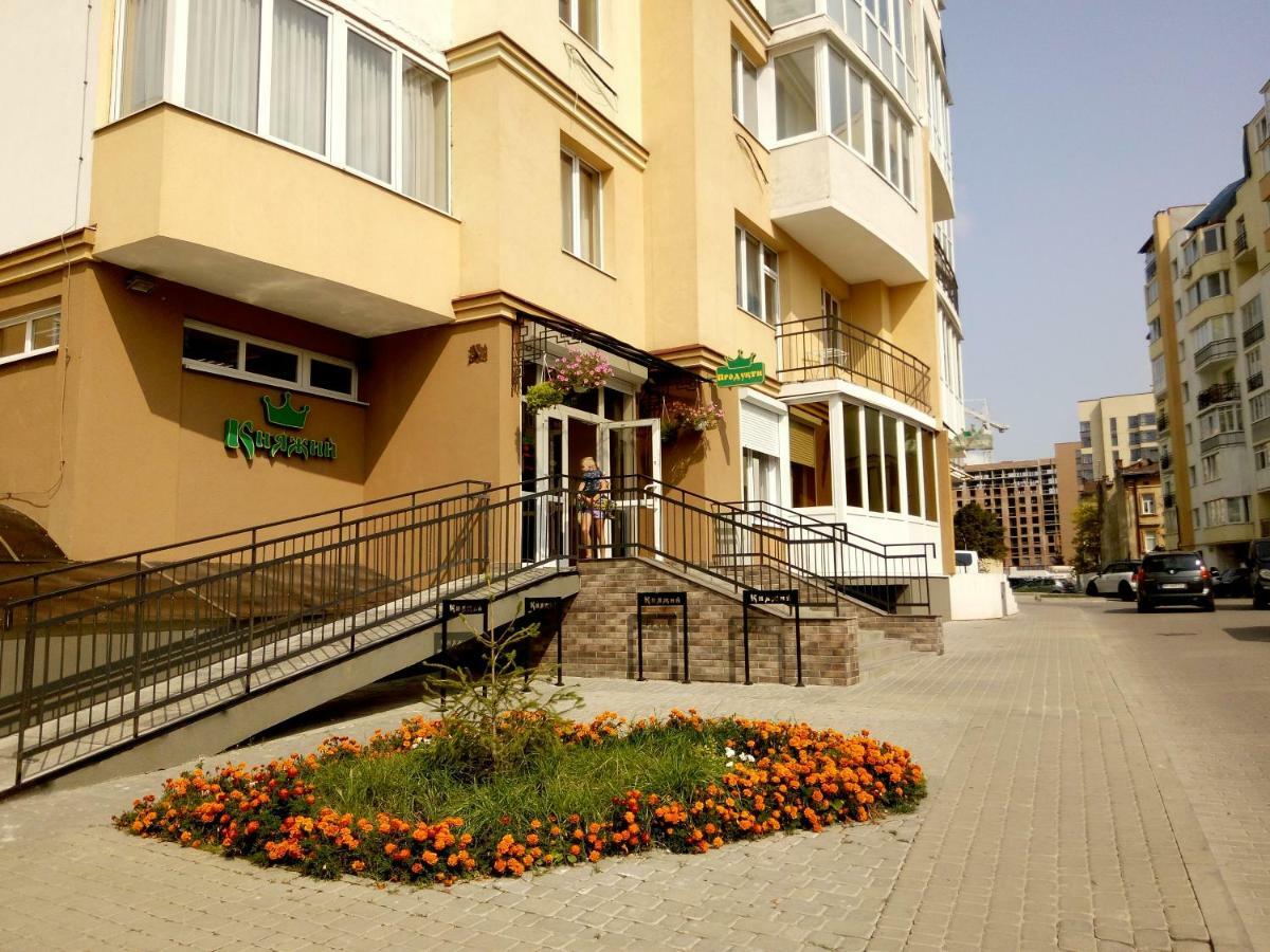 арт-галерея у серці львова * Lviv